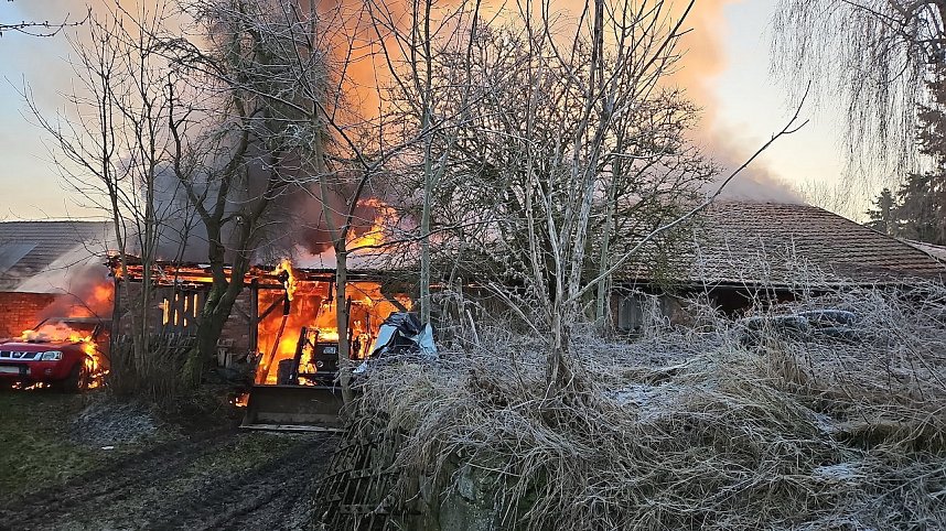 Scheunenbrand heute Morgen in Himmelsberg