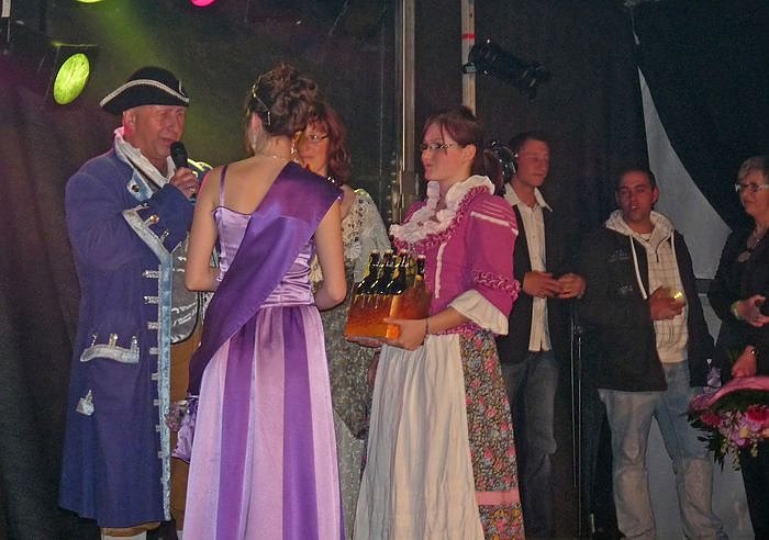 Fliederk&ouml;nigin gew&auml;hlt