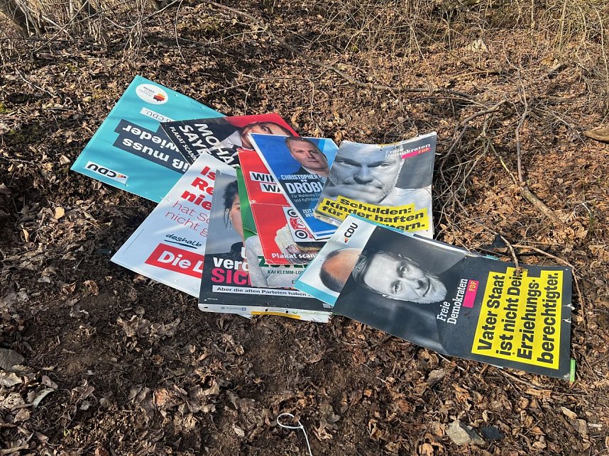 Wahlplakate in Sondershausen verklappt