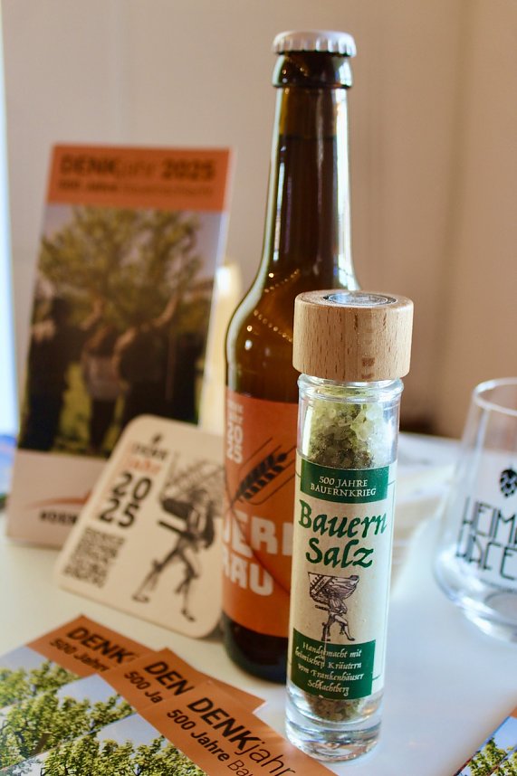 Festbier und leckeres Brot zu 500 Jahre Bauernschlacht, vorgestellt im Regionalmuseum in Bad Frankenhausen