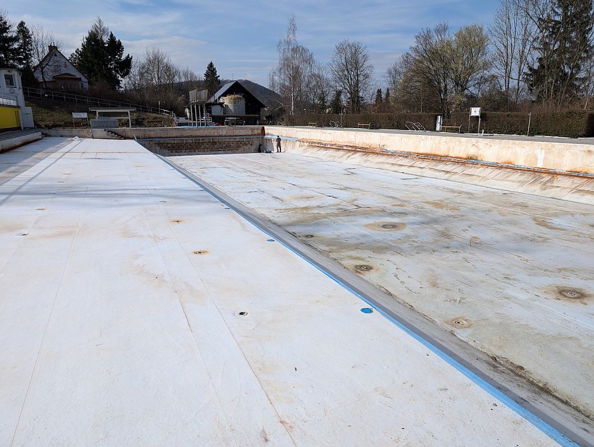 Fr&uuml;hjahrsputz im Bergbad Sonnenblick