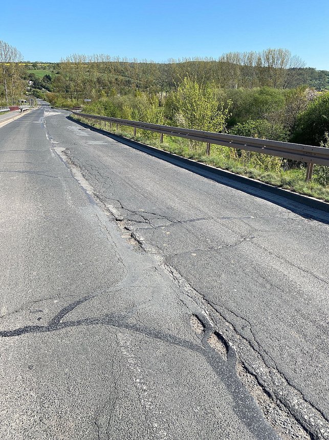 Schlechter Zustand der Martin-Andersen-Nex&ouml; Stra&szlig;e