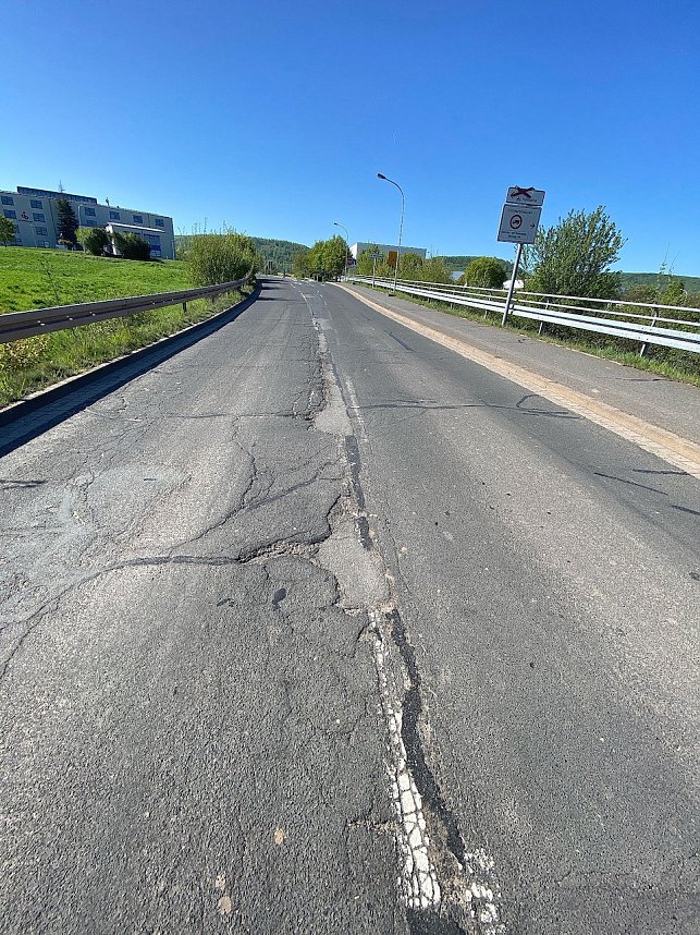 Schlechter Zustand der Martin-Andersen-Nex&ouml; Stra&szlig;e