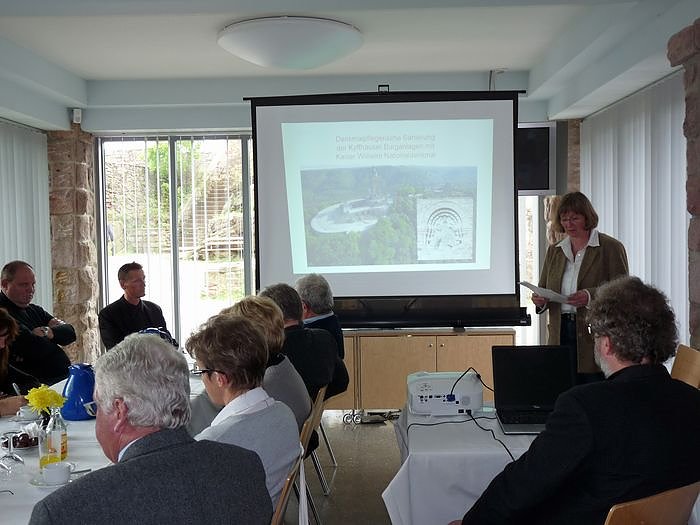 St&uuml;tzmauer am Kyffh&auml;user