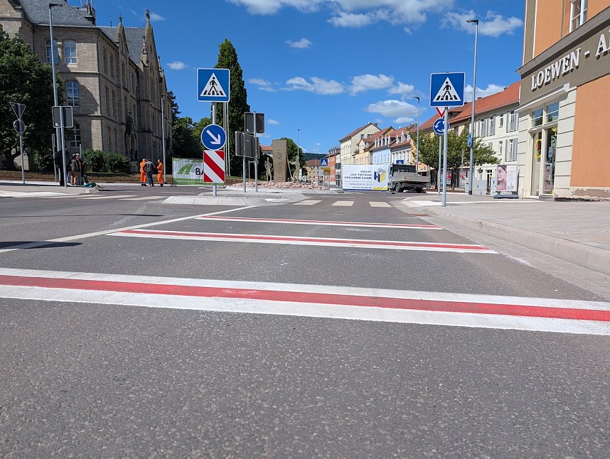 Nach 15 Monaten Bauzeit: Kreisverkehr in Sondershausen er&ouml;ffnet