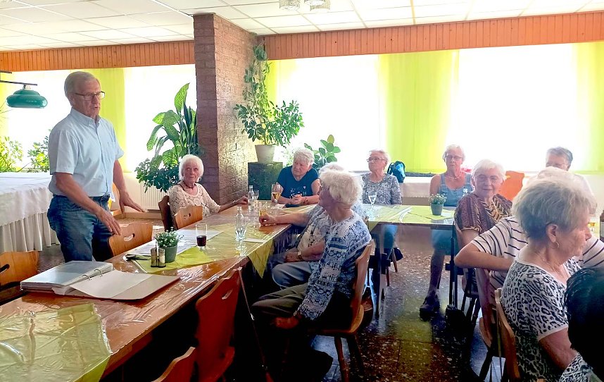 Vortrag &uuml;ber 80 Jahre Stadtentwicklung vom Stadtf&uuml;hrer M. Kuksch 