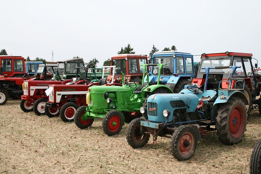 Schlepperfreunde feierten 20-j&auml;hriges Jubil&auml;um