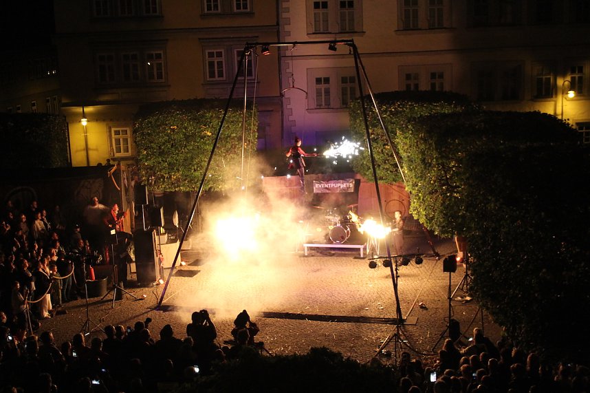Spektakul&auml;re Feuershow von "EVENTPUPPETS" beim Mittelalterstadtfest in Bad Langensalza