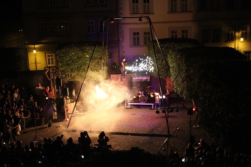 Spektakul&auml;re Feuershow von "EVENTPUPPETS" beim Mittelalterstadtfest in Bad Langensalza