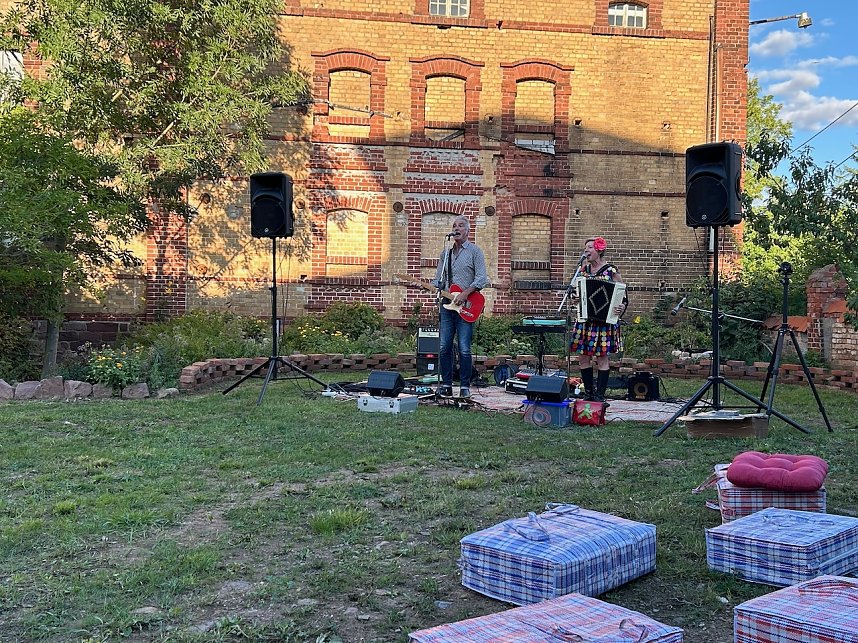 Picknick und Performance - die CircusM&uuml;hle Kelbra lud am Wochenende zum gem&uuml;tlichen Beisammensein