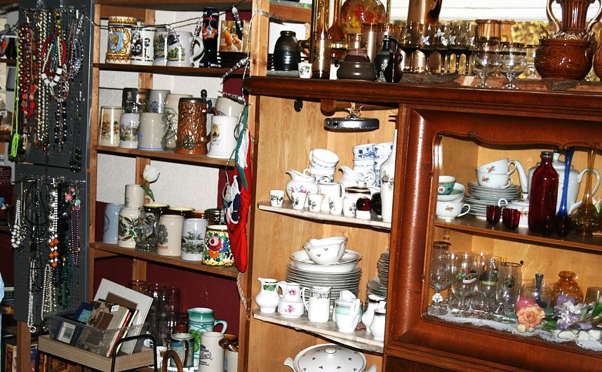 Weihnachtlicher Tr&ouml;delmarkt in Kelbra