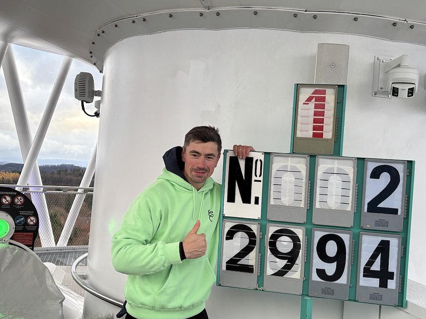 Weltrekord auf dem Harzer Hexenbesen: David Storl st&ouml;&szlig;t 43 Meter tief und 29,94 Meter weit