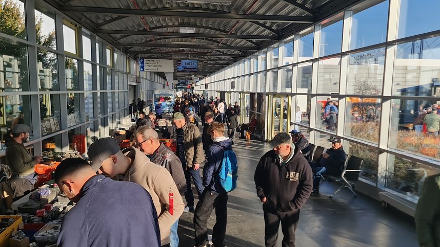 Jede Menge Oldtimer gab es am Wochenende in Erfurt zu sehen.