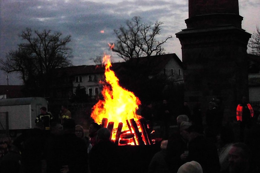 Osterfeuer in Kelbra