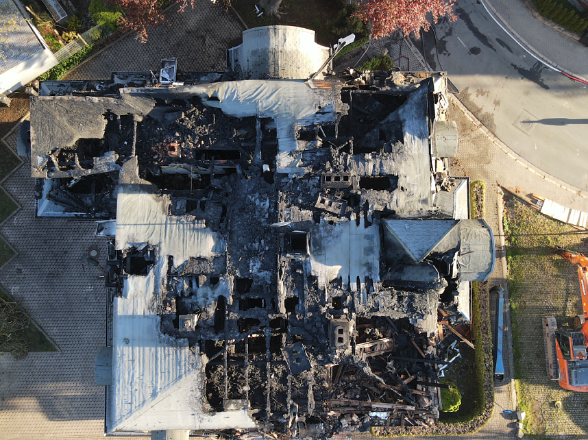 Bilder vom Brandort am Tag danach