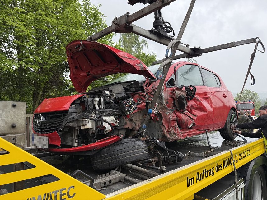 Verkehrsunfall auf der Landstra&szlig;e zwischen Bad Frankenhausen und Sondershausen