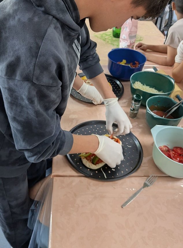 F&uuml;r die kleinen Schweinchen werden Namen gesucht.