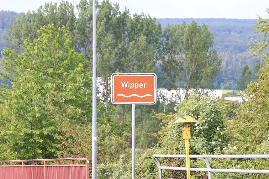 In Sondershausen wird ein Mensch gesucht, der wohlm&ouml;glich in die Wipper gegangen ist.