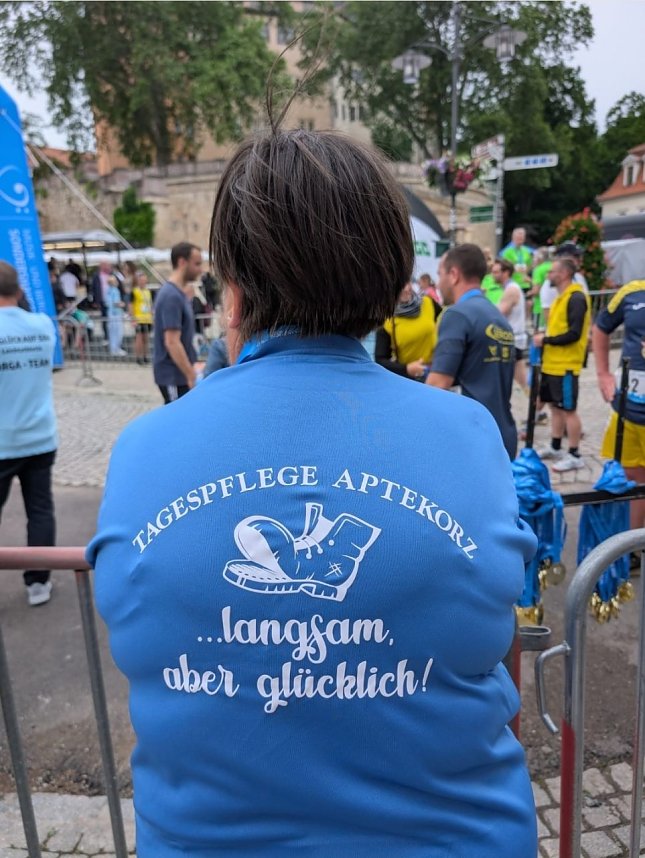 Die Kollegen der Tagespflege Aptekorz beim 1. Sondersh&auml;user Stadtlauf