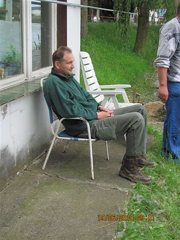 Arbeitseinsatz im Schwimmbad