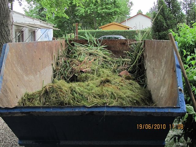 Arbeitseinsatz im Schwimmbad