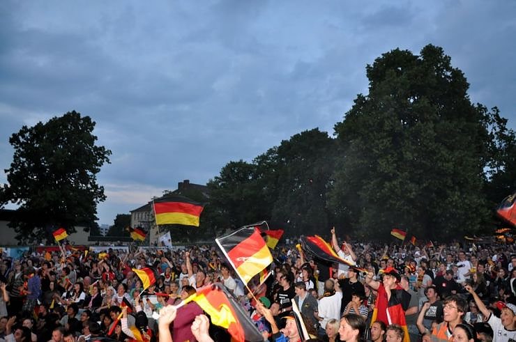 Public Viewing auf den Petersberg