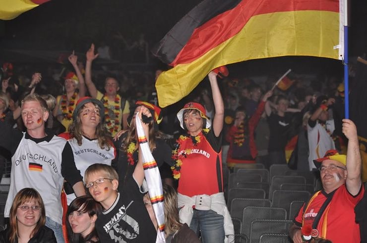 Public Viewing auf den Petersberg