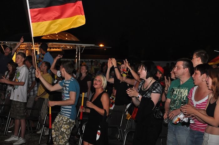 Public Viewing auf den Petersberg