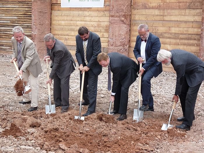Symbolischer Spatenstich