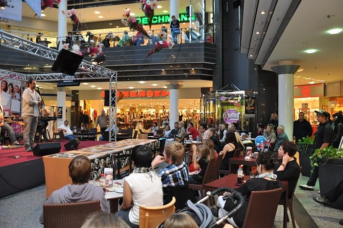 Buntes Programm zum FAMILIENTAG in der Galerie