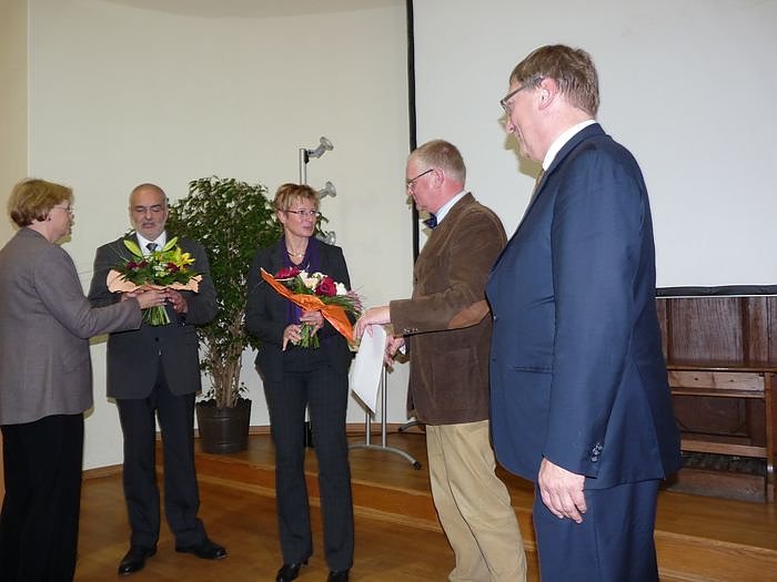 Bibliothekspreis &uuml;bergeben