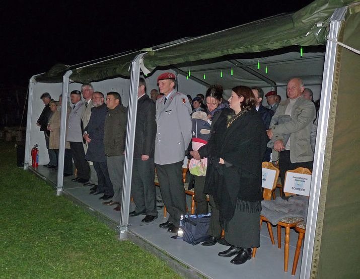 Gel&ouml;bnis im feierlichen Rahmen