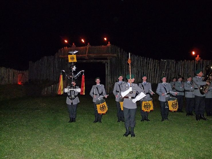 Gel&ouml;bnis im feierlichen Rahmen