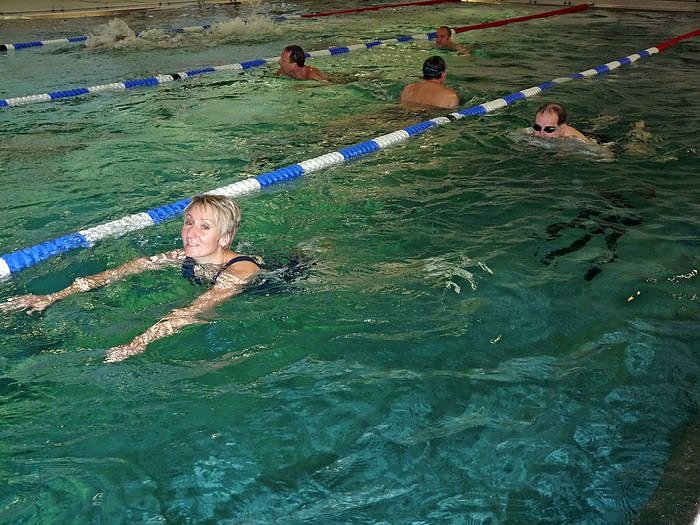 24 Stunden Schwimmen begonnen