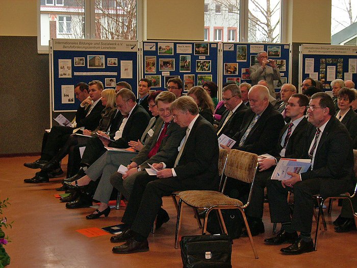 20 Jahren Internationalen Bildungs- und Sozialwerkes e.V.