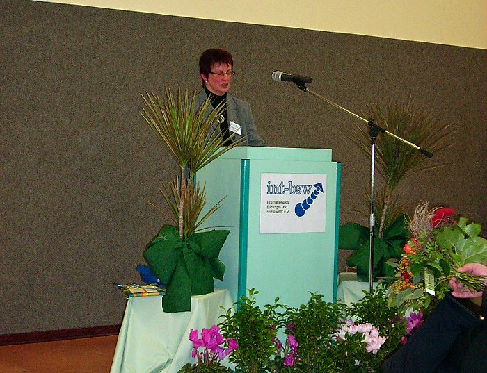 20 Jahren Internationalen Bildungs- und Sozialwerkes e.V.