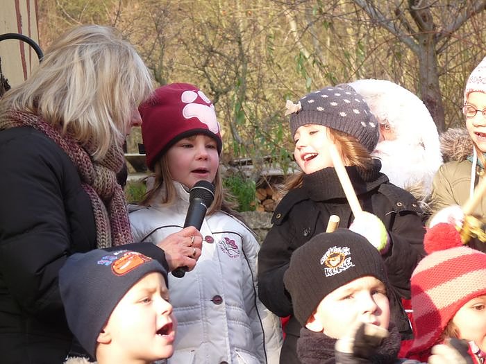 Weihnachtsmarkt in Jechaburg