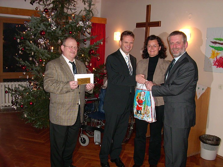 Dieter Lamczyk, Ministerpr&auml;sident Althaus, Ina Carlstadt und Andreas Kunz